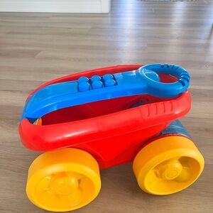 Mega Bloks Scooping Wagon